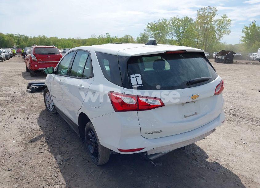Photo 3 of 2018 Chevrolet Equinox LS (VIN 3GNAXHEV9JS617384)