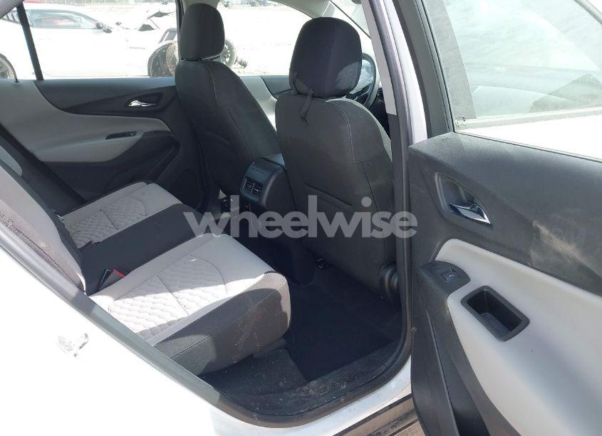 Photo 8 of 2018 Chevrolet Equinox LS (VIN 3GNAXHEV9JS617384)