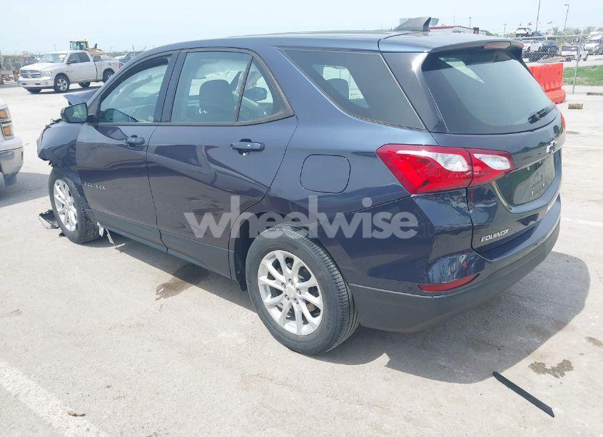 Photo 3 of 2019 Chevrolet Equinox LS (VIN 3GNAXHEV9KL244293)