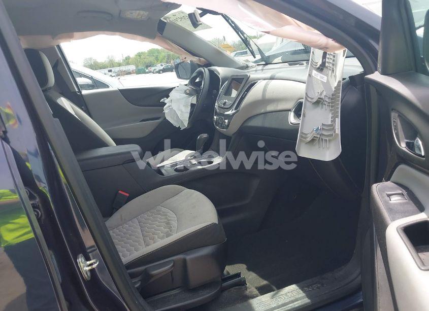 Photo 5 of 2019 Chevrolet Equinox LS (VIN 3GNAXHEV9KL244293)