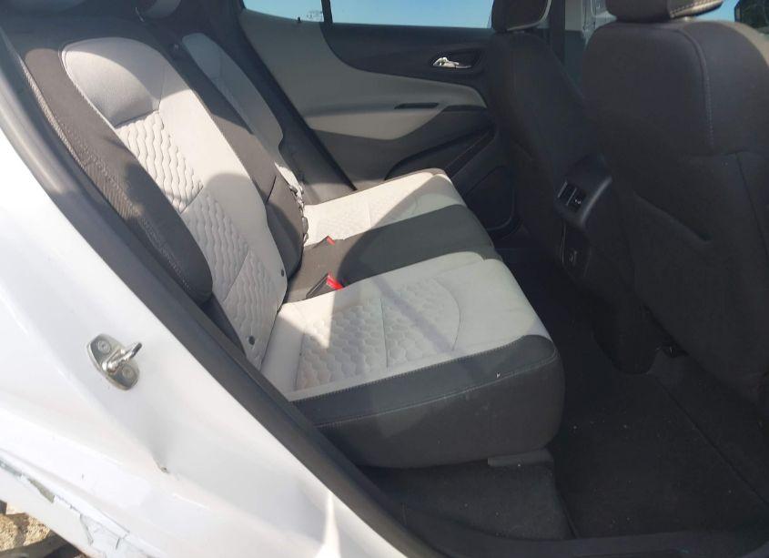 Photo 8 of 2019 Chevrolet Equinox LS (VIN 3GNAXHEV9KS508411)