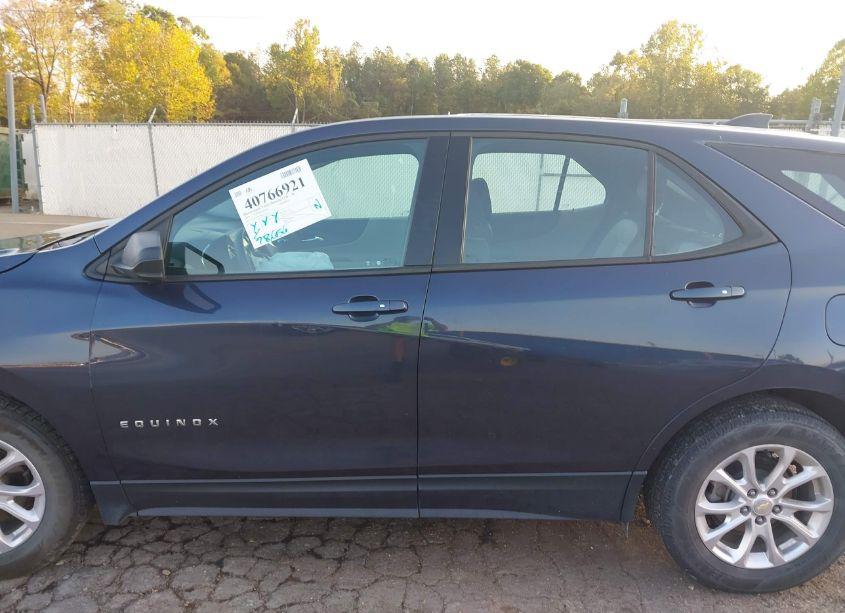 Photo 14 of 2019 Chevrolet Equinox LS (VIN 3GNAXHEV9KS521417)