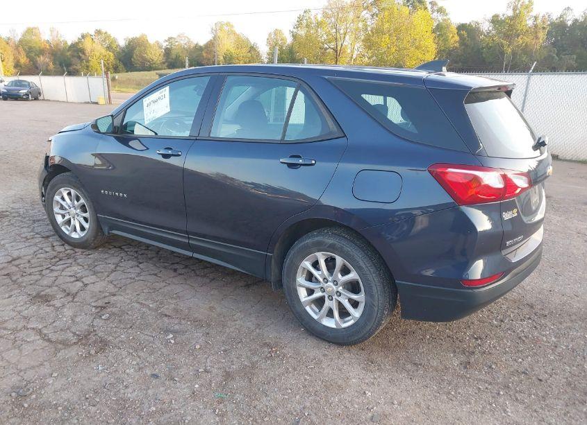 Photo 3 of 2019 Chevrolet Equinox LS (VIN 3GNAXHEV9KS521417)