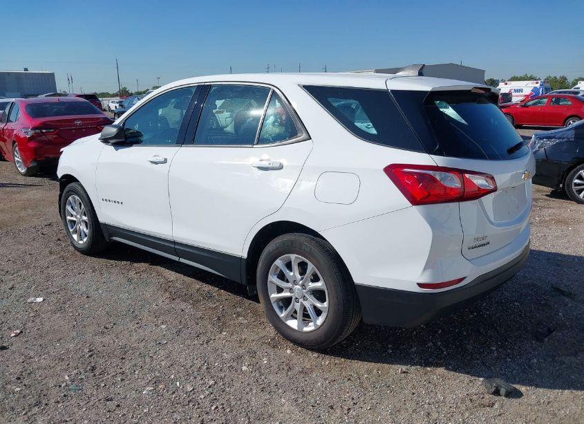 Photo 3 of 2019 Chevrolet Equinox LS (VIN 3GNAXHEV9KS531557)