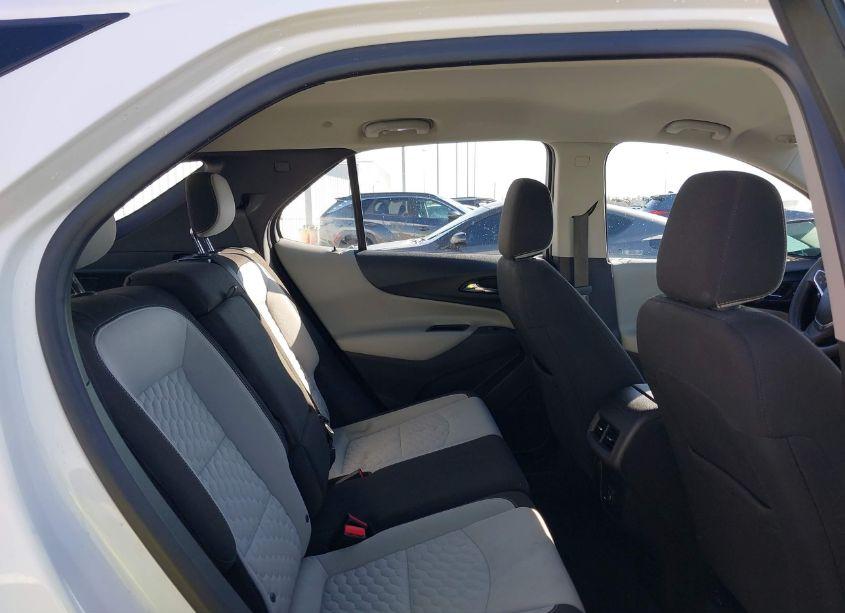 Photo 8 of 2019 Chevrolet Equinox LS (VIN 3GNAXHEV9KS531557)