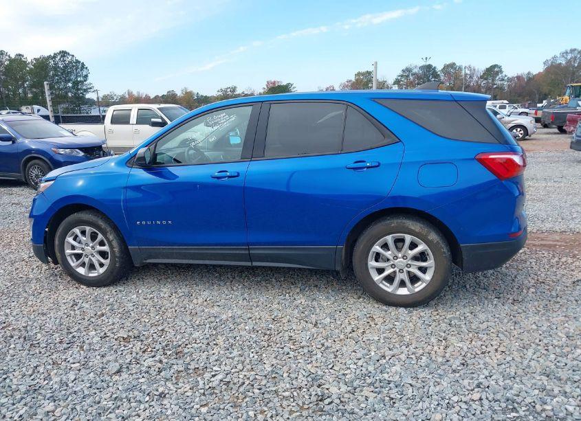 Photo 15 of 2019 Chevrolet Equinox LS (VIN 3GNAXHEV9KS575039)