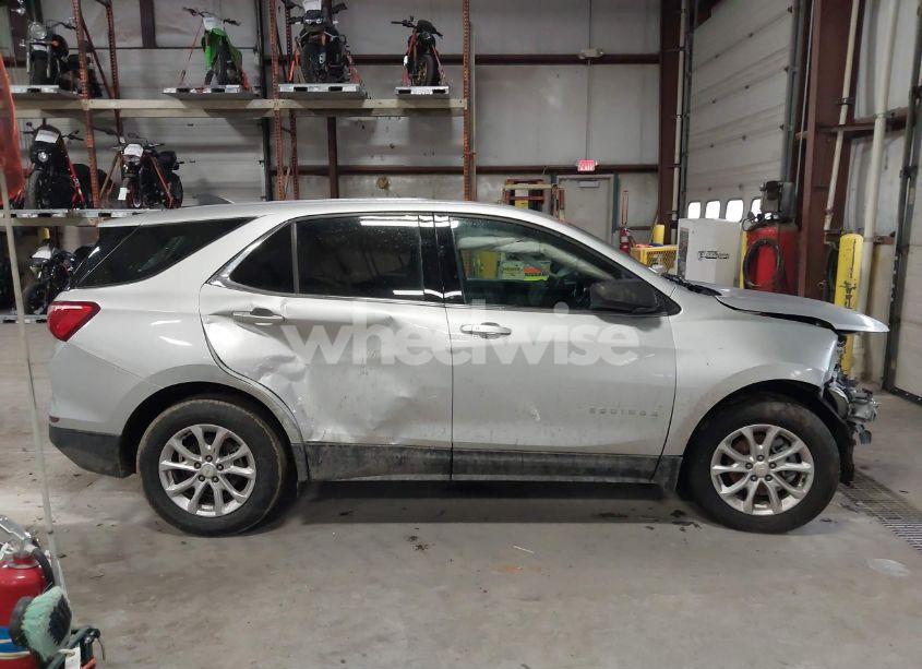 Photo 13 of 2020 Chevrolet Equinox FWD LS (VIN 3GNAXHEV9LS500178)