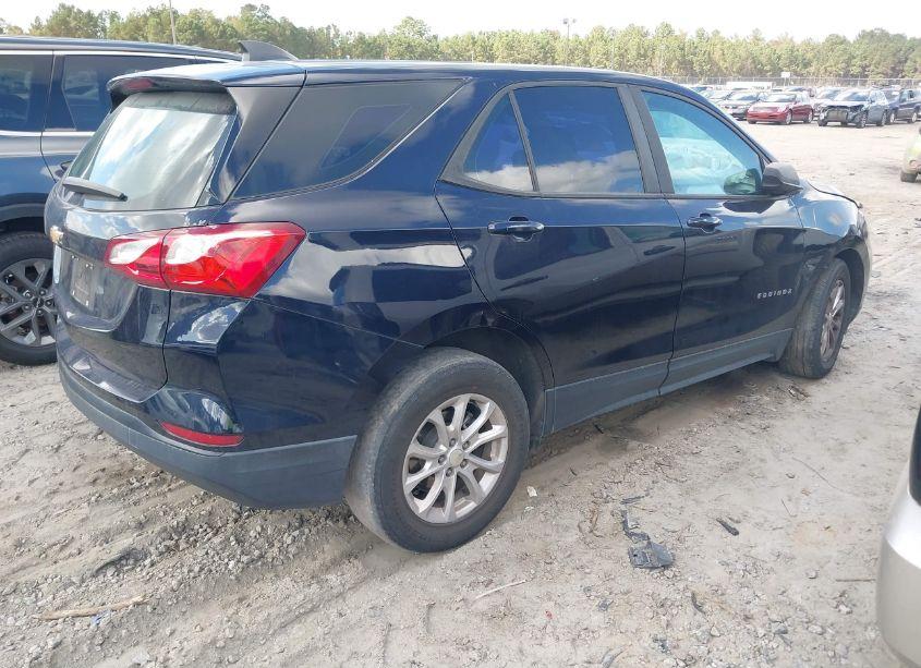 Photo 4 of 2020 Chevrolet Equinox FWD LS (VIN 3GNAXHEV9LS532239)