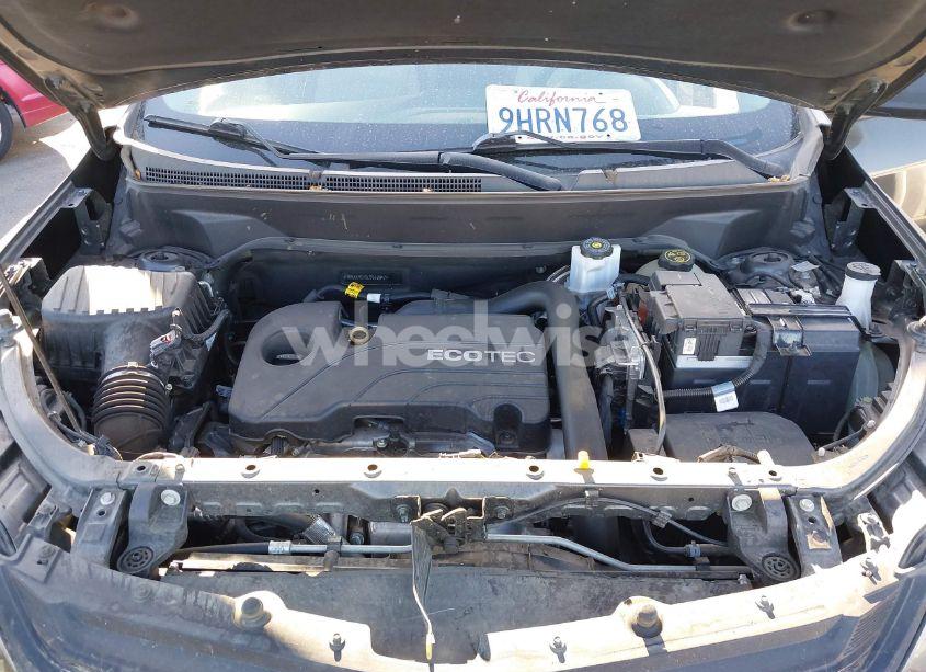 Photo 10 of 2020 Chevrolet Equinox FWD LS (VIN 3GNAXHEV9LS612947)