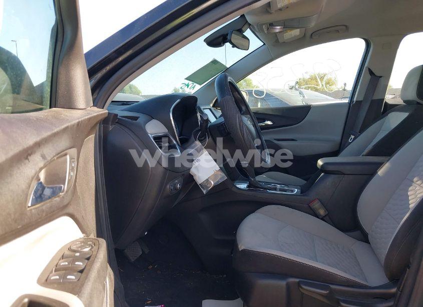 Photo 5 of 2020 Chevrolet Equinox FWD LS (VIN 3GNAXHEV9LS612947)