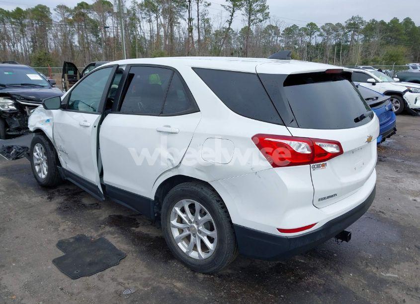 Photo 3 of 2020 Chevrolet Equinox FWD LS (VIN 3GNAXHEV9LS626749)