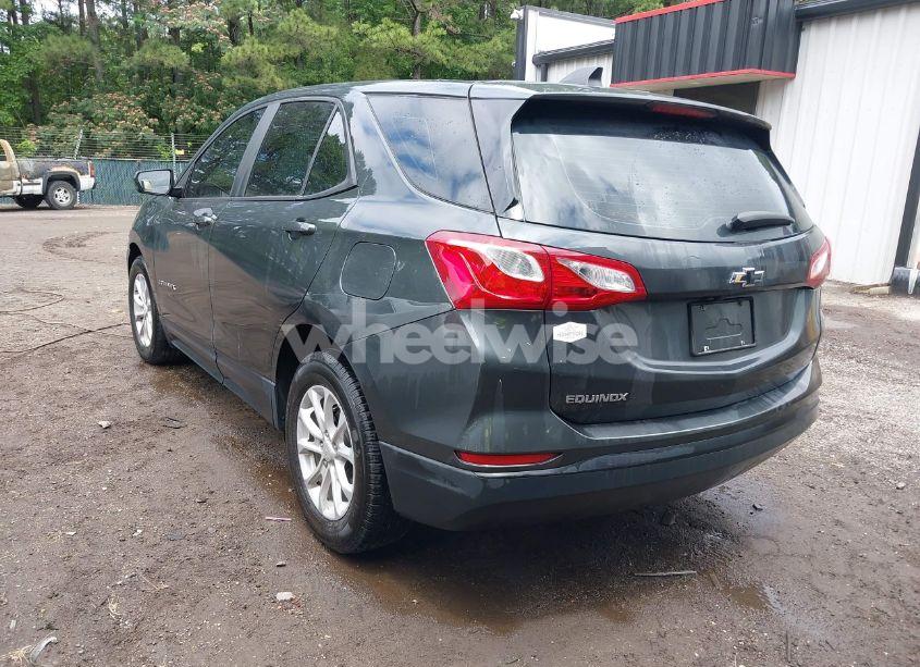 Photo 3 of 2020 Chevrolet Equinox FWD LS (VIN 3GNAXHEV9LS627013)