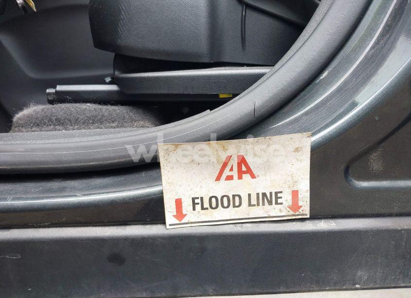 Photo 6 of 2020 Chevrolet Equinox FWD LS (VIN 3GNAXHEV9LS627013)