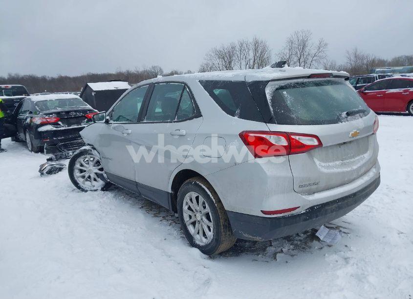 Photo 3 of 2020 Chevrolet Equinox FWD LS (VIN 3GNAXHEV9LS667673)