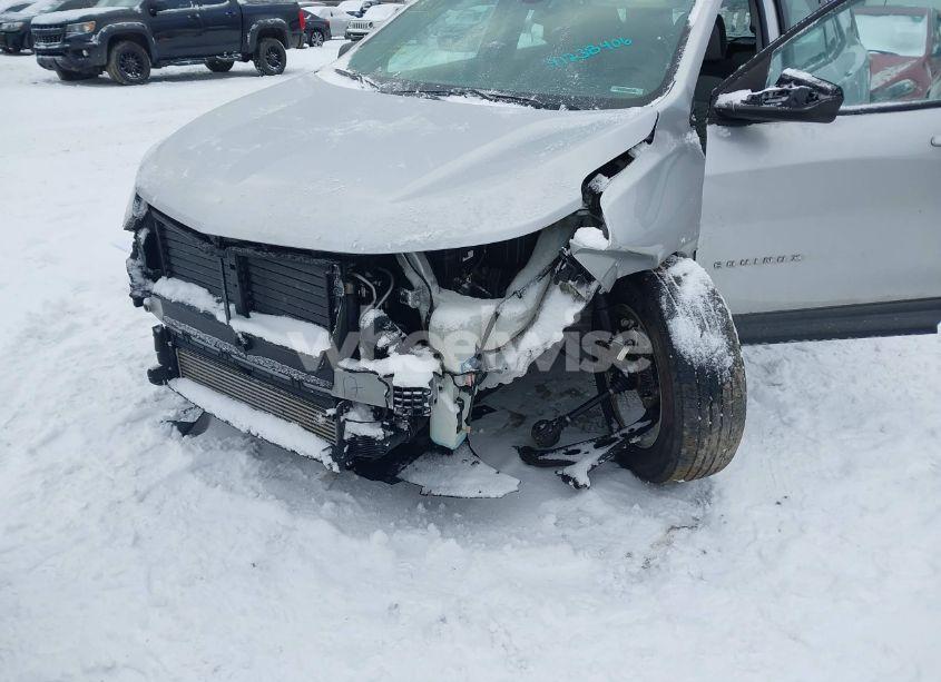 Photo 6 of 2020 Chevrolet Equinox FWD LS (VIN 3GNAXHEV9LS667673)