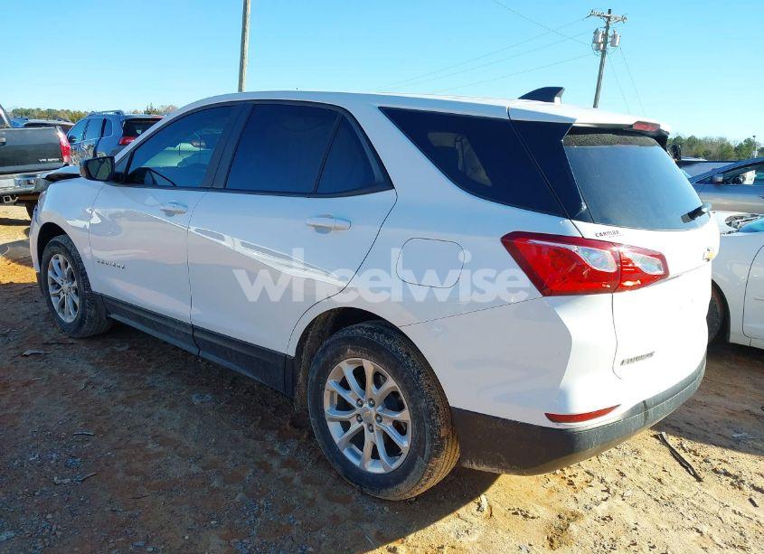 Photo 3 of 2020 Chevrolet Equinox FWD LS (VIN 3GNAXHEV9LS677829)