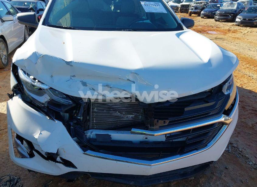 Photo 6 of 2020 Chevrolet Equinox FWD LS (VIN 3GNAXHEV9LS677829)