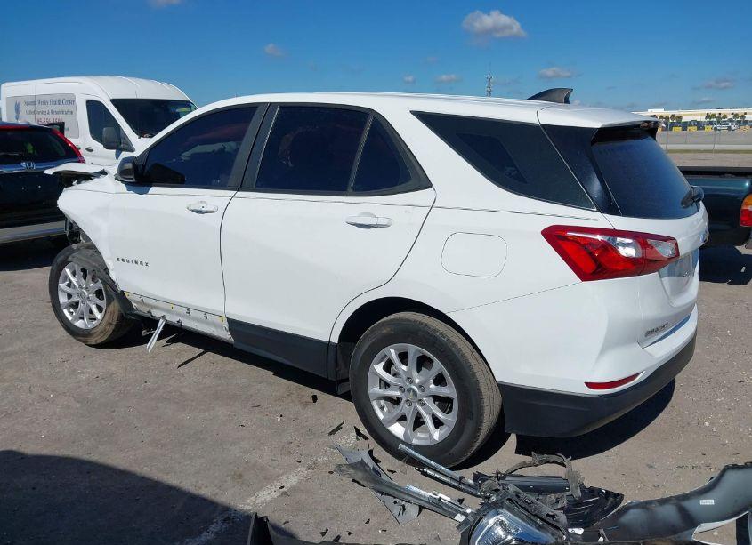 Photo 3 of 2021 Chevrolet Equinox FWD LS (VIN 3GNAXHEV9MS104155)