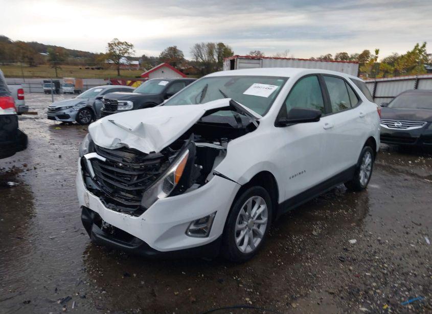 Photo 2 of 2021 Chevrolet Equinox FWD LS (VIN 3GNAXHEV9MS138984)