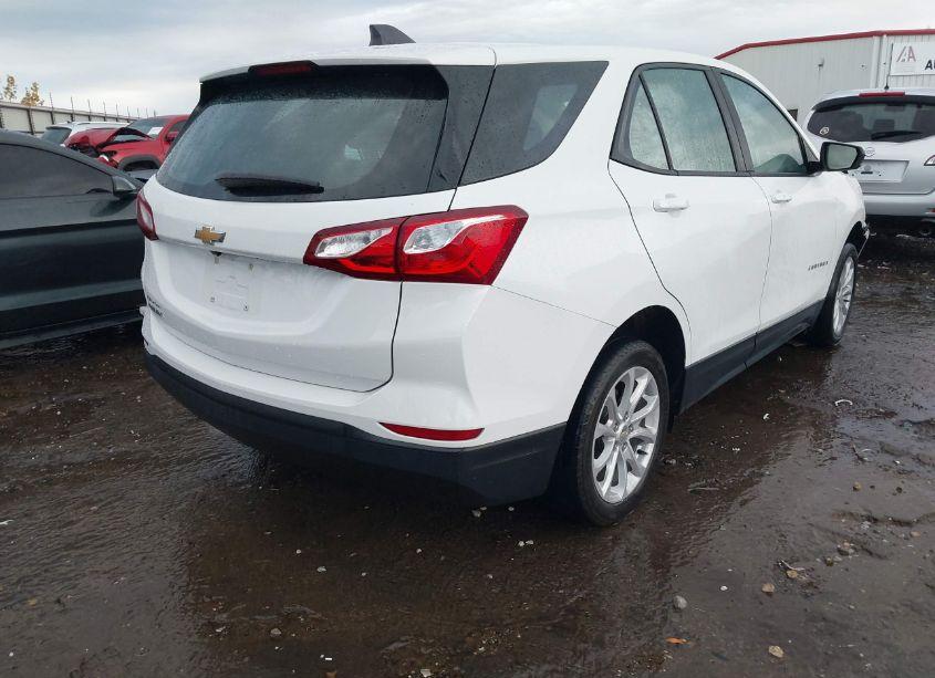 Photo 4 of 2021 Chevrolet Equinox FWD LS (VIN 3GNAXHEV9MS138984)