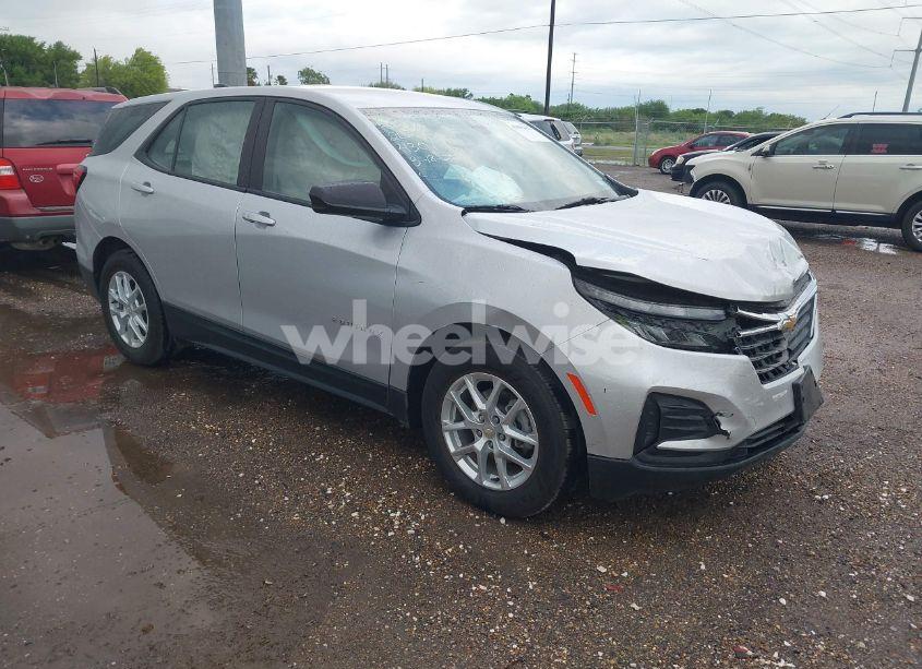 2022 Chevrolet Equinox FWD LS (VIN 3GNAXHEV9NS114301) main photo