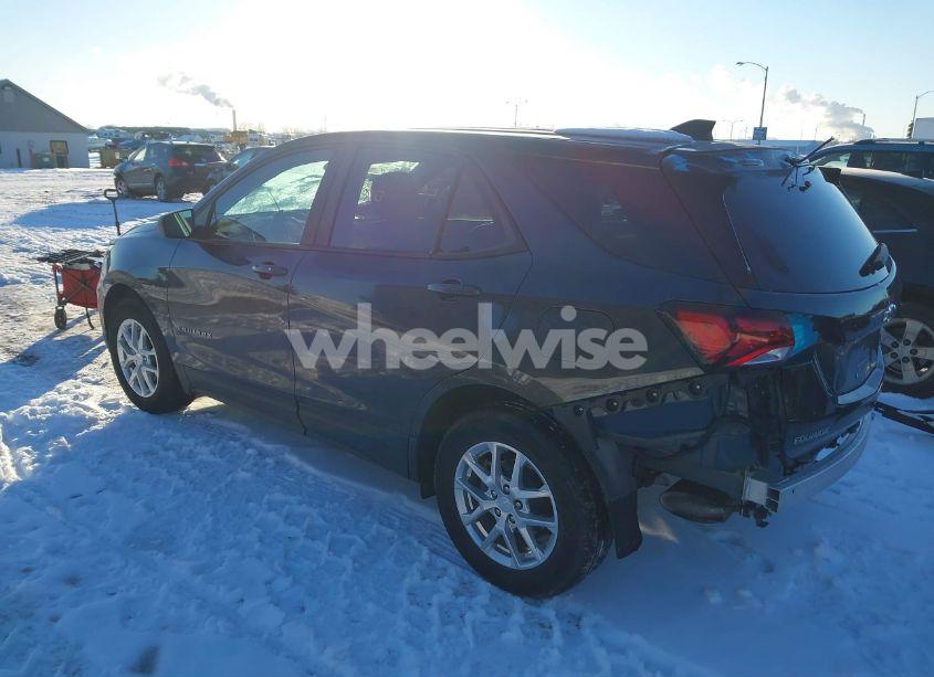 Photo 3 of 2022 Chevrolet Equinox FWD LS (VIN 3GNAXHEV9NS179505)
