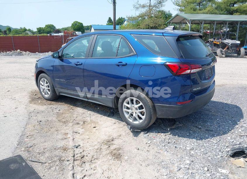 Photo 3 of 2022 Chevrolet Equinox FWD LS (VIN 3GNAXHEV9NS212647)