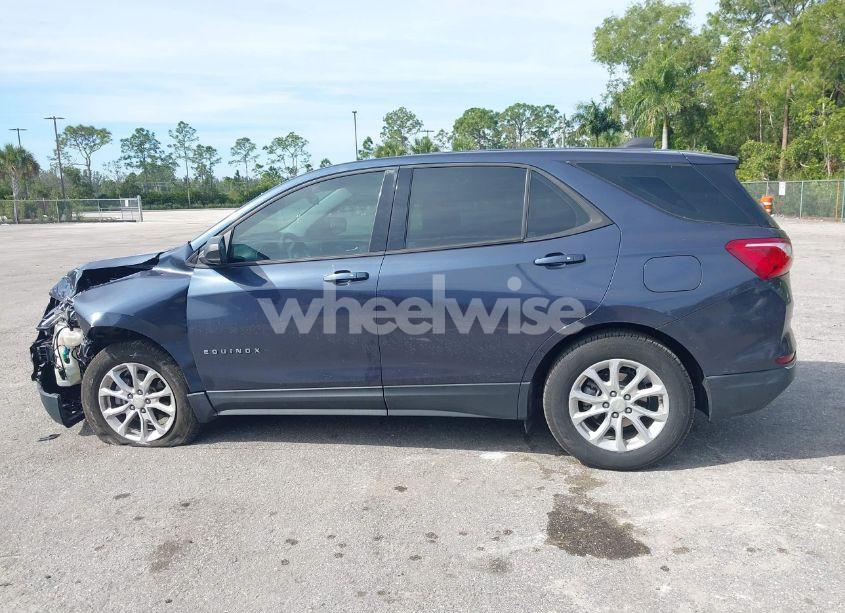 Photo 14 of 2018 Chevrolet Equinox LS (VIN 3GNAXHEVXJL102470)