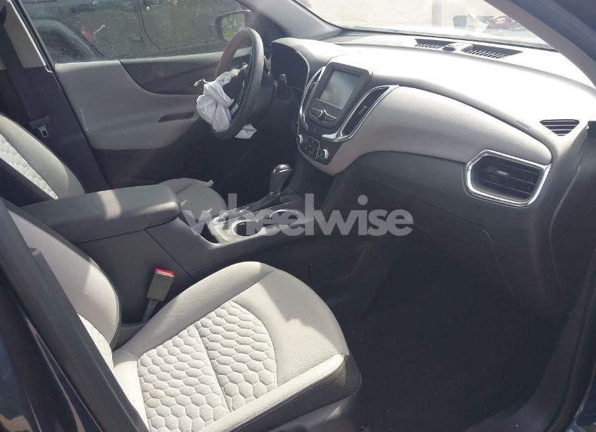 Photo 5 of 2018 Chevrolet Equinox LS (VIN 3GNAXHEVXJL102470)