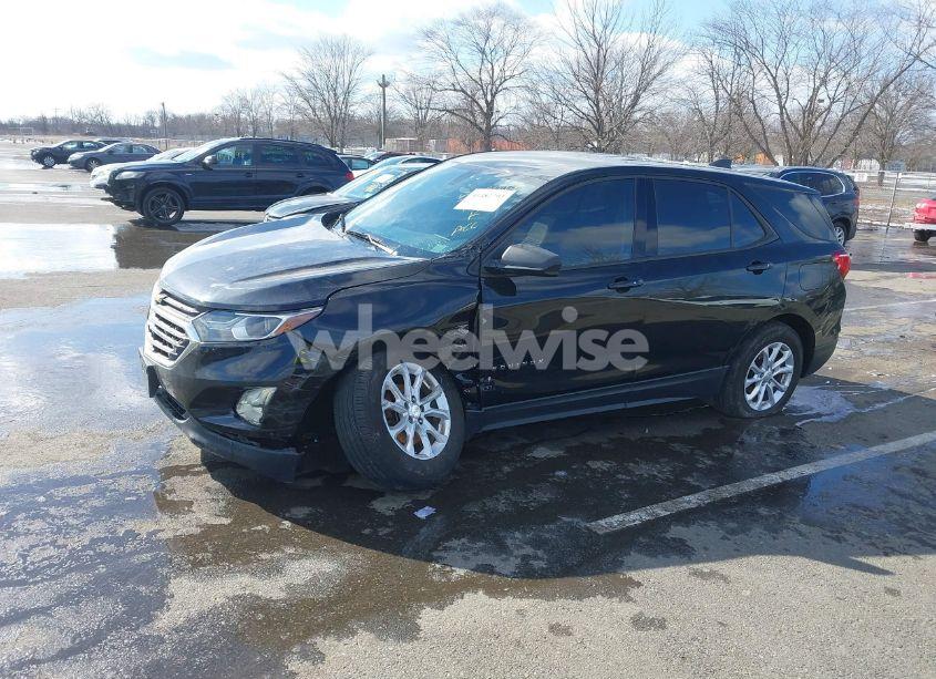 Photo 6 of 2018 Chevrolet Equinox LS (VIN 3GNAXHEVXJL394136)