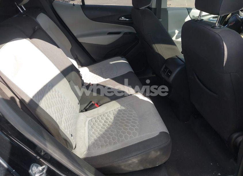 Photo 8 of 2018 Chevrolet Equinox LS (VIN 3GNAXHEVXJL394136)