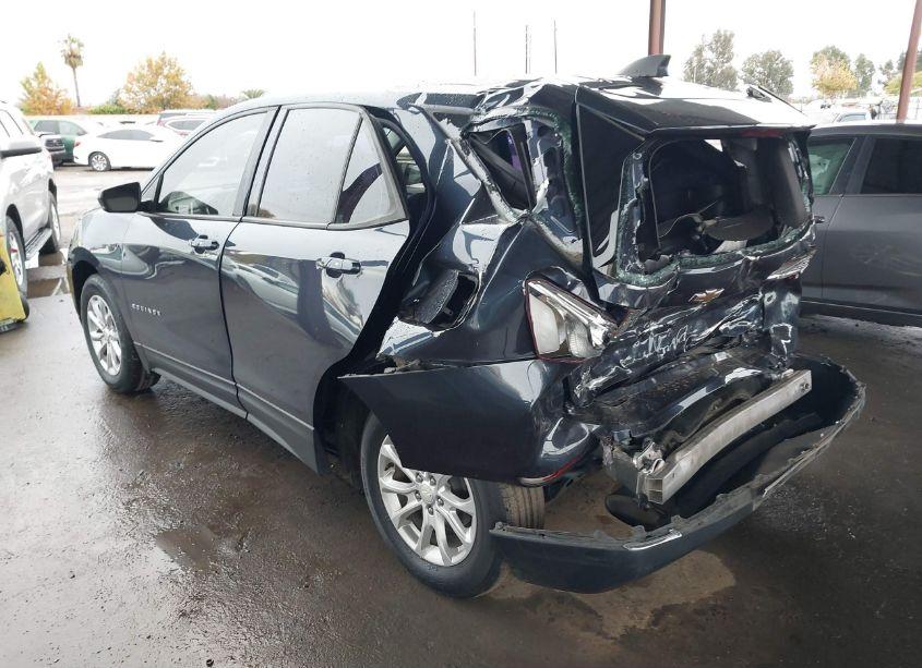 Photo 3 of 2018 Chevrolet Equinox LS (VIN 3GNAXHEVXJS580698)