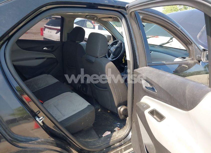 Photo 8 of 2019 Chevrolet Equinox LS (VIN 3GNAXHEVXKL280672)