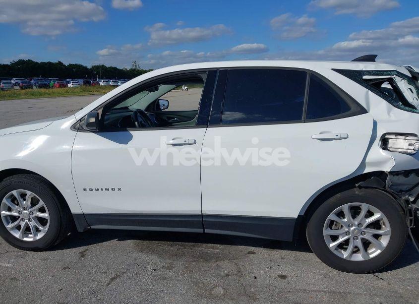 Photo 14 of 2019 Chevrolet Equinox LS (VIN 3GNAXHEVXKS506036)