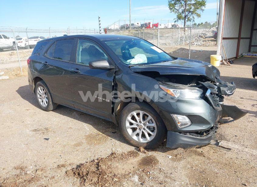 2020 Chevrolet Equinox FWD LS (VIN 3GNAXHEVXLS597357) main photo