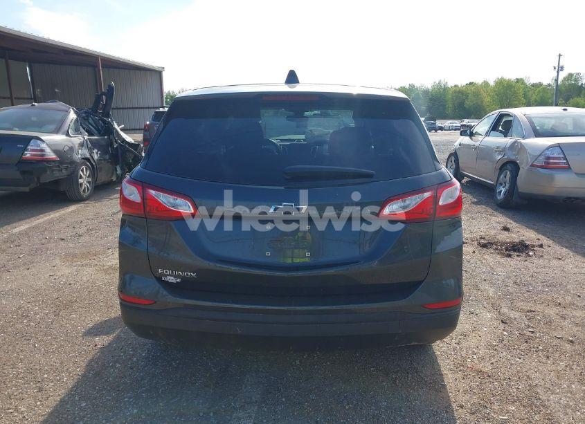 Photo 16 of 2020 Chevrolet Equinox FWD LS (VIN 3GNAXHEVXLS597357)