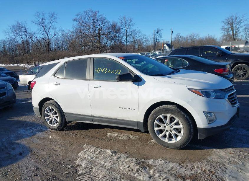 Photo 14 of 2020 Chevrolet Equinox FWD LS (VIN 3GNAXHEVXLS659534)