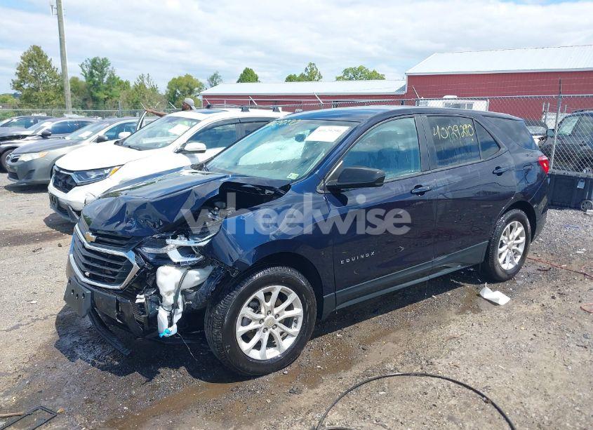 Photo 2 of 2020 Chevrolet Equinox FWD LS (VIN 3GNAXHEVXLS721966)