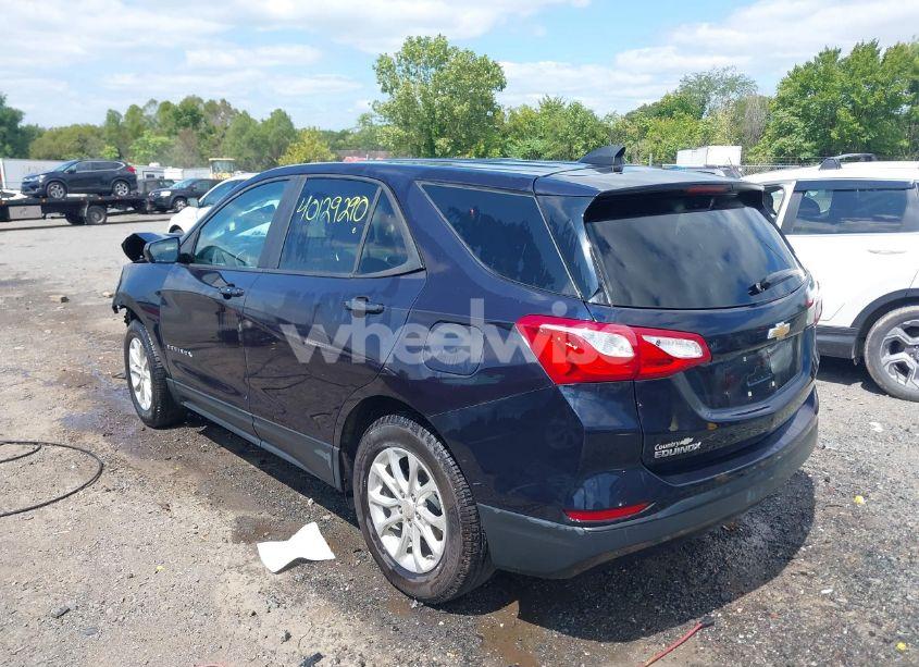 Photo 3 of 2020 Chevrolet Equinox FWD LS (VIN 3GNAXHEVXLS721966)