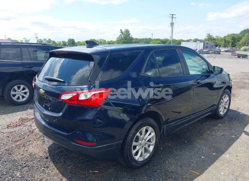 Photo 4 of 2020 Chevrolet Equinox FWD LS (VIN 3GNAXHEVXLS721966)