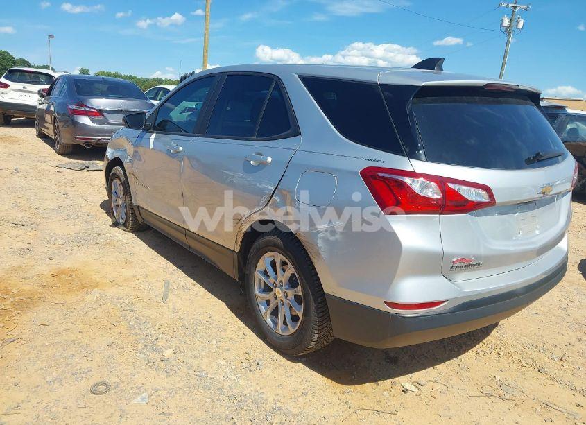 Photo 3 of 2021 Chevrolet Equinox FWD LS (VIN 3GNAXHEVXMS106139)
