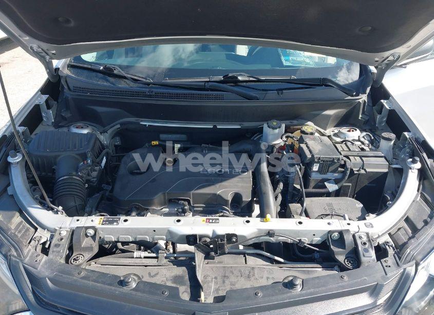 Photo 10 of 2021 Chevrolet Equinox FWD LS (VIN 3GNAXHEVXMS145541)