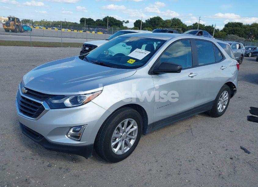 Photo 2 of 2021 Chevrolet Equinox FWD LS (VIN 3GNAXHEVXMS145541)