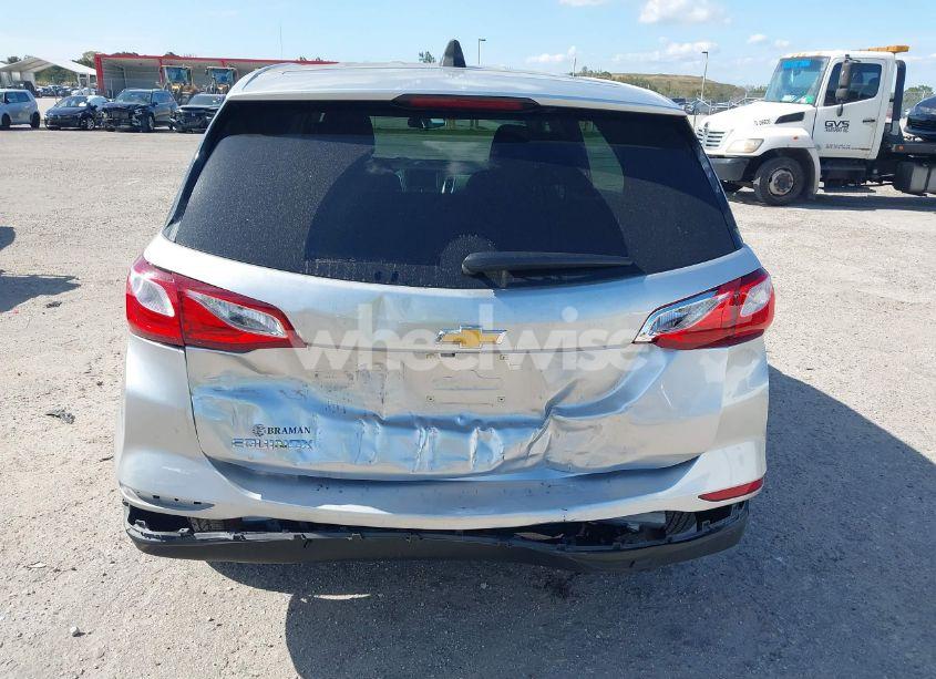 Photo 6 of 2021 Chevrolet Equinox FWD LS (VIN 3GNAXHEVXMS145541)