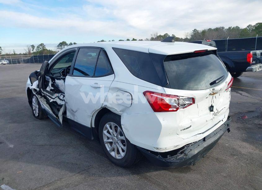 Photo 3 of 2021 Chevrolet Equinox FWD LS (VIN 3GNAXHEVXMS150190)