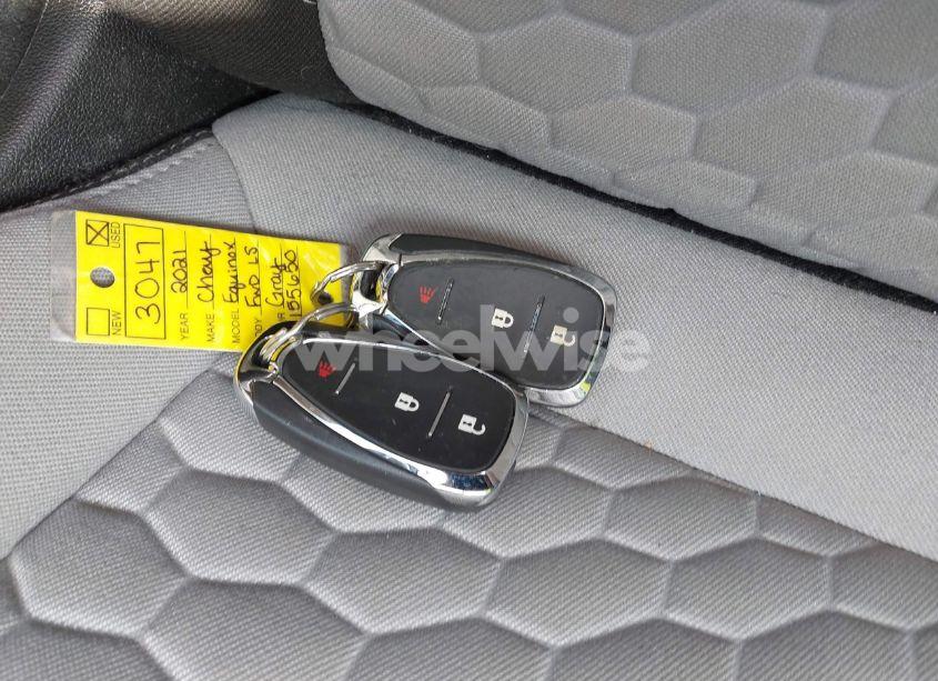 Photo 11 of 2021 Chevrolet Equinox FWD LS (VIN 3GNAXHEVXMS155650)