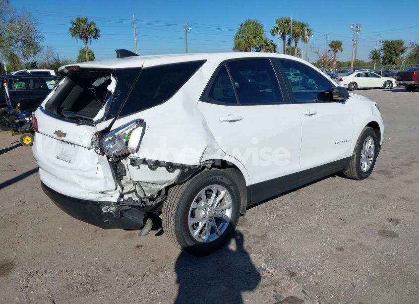 Photo 4 of 2021 Chevrolet Equinox FWD LS (VIN 3GNAXHEVXMS165188)