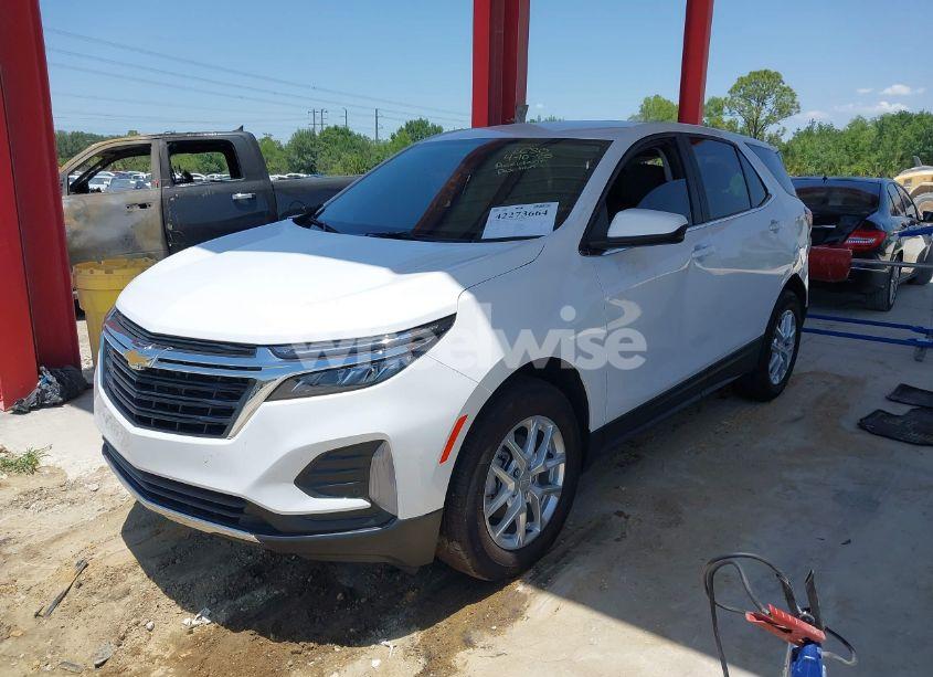 Photo 2 of 2024 Chevrolet Equinox FWD 2FL (VIN 3GNAXJEG5RL305450)