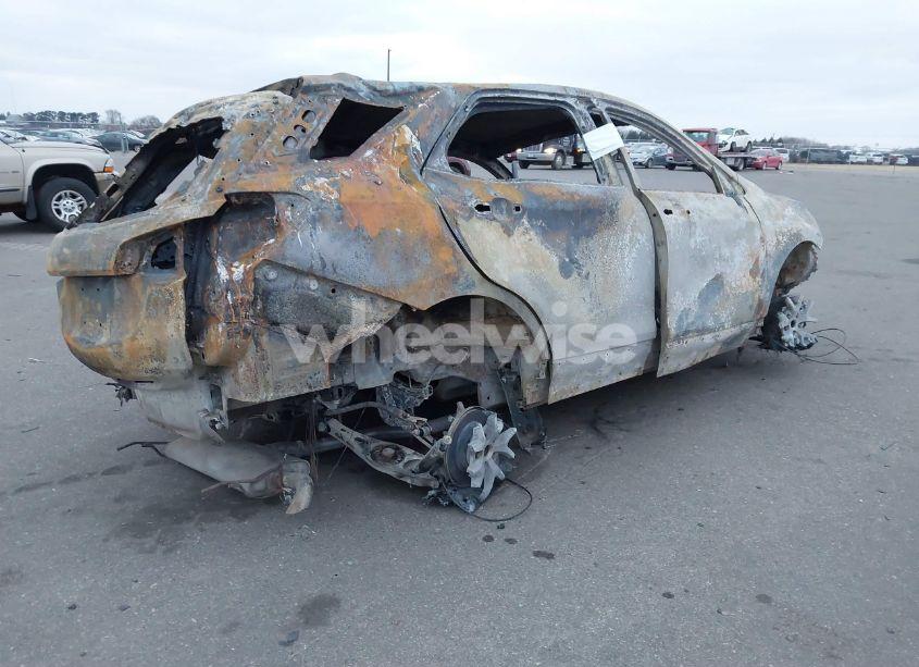 Photo 4 of 2024 Chevrolet Equinox FWD 2FL (VIN 3GNAXJEG6RS230117)