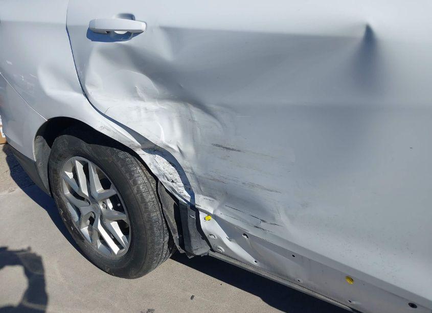 Photo 6 of 2023 Chevrolet Equinox FWD 2FL (VIN 3GNAXJEG7PS172323)